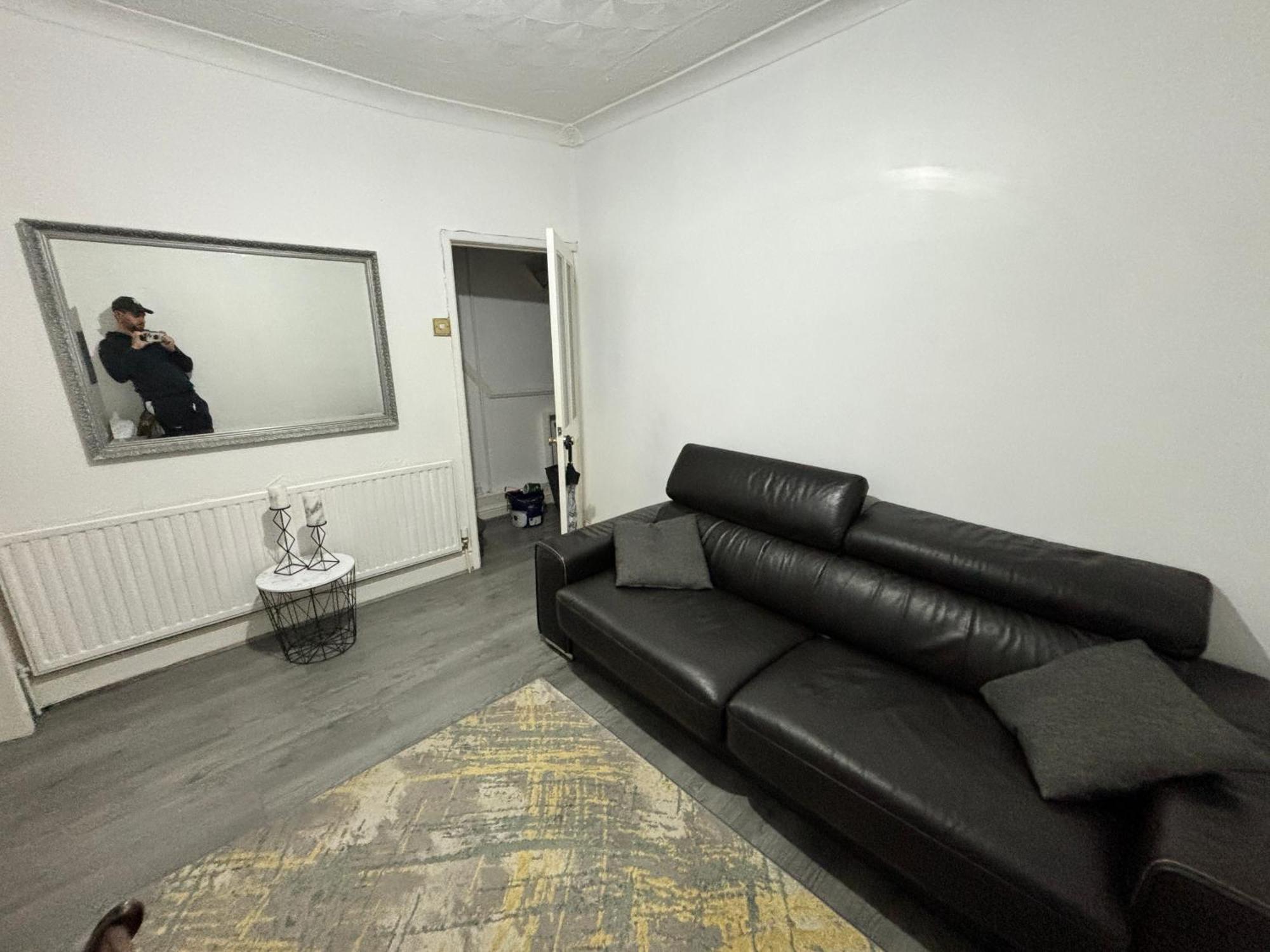 Entire 3 Bedroom House- Free Parking 리버풀 외부 사진